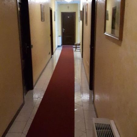 קאסטנדולו Hotel Armida מראה חיצוני תמונה