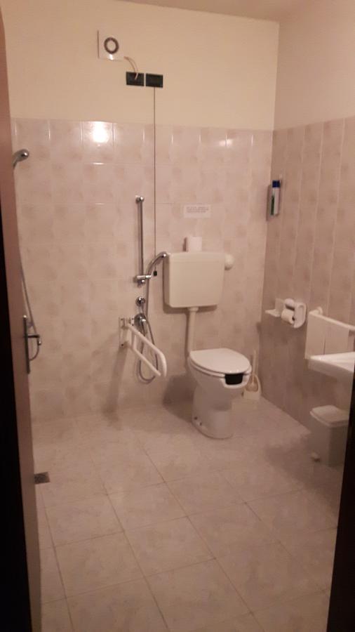 קאסטנדולו Hotel Armida מראה חיצוני תמונה