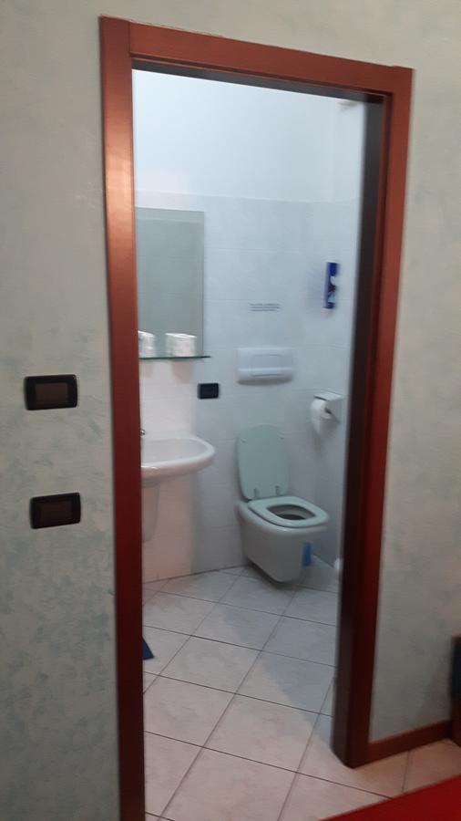 קאסטנדולו Hotel Armida מראה חיצוני תמונה