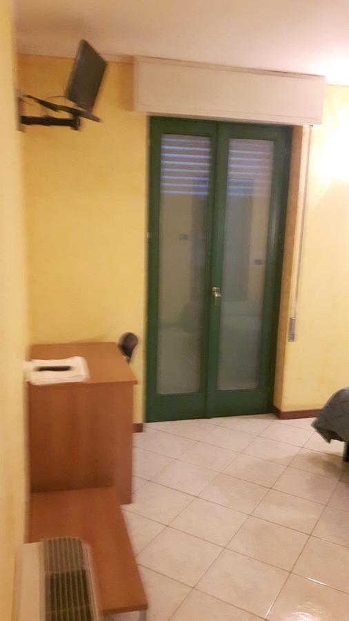 קאסטנדולו Hotel Armida מראה חיצוני תמונה